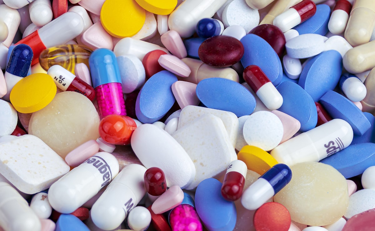 Melhores suplementos de 5-HTP para suporte ao humor em 2026: escolhas apoiadas pela ciência